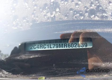 2021 Chrysler Pacifica Hybrid Touring L z USA, uszkodzony, nr VIN 2C4RC1L79MR602839